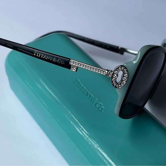 Tiffany & Co. Classic Sunglasses TF 4043-B - Picture 3 of 11